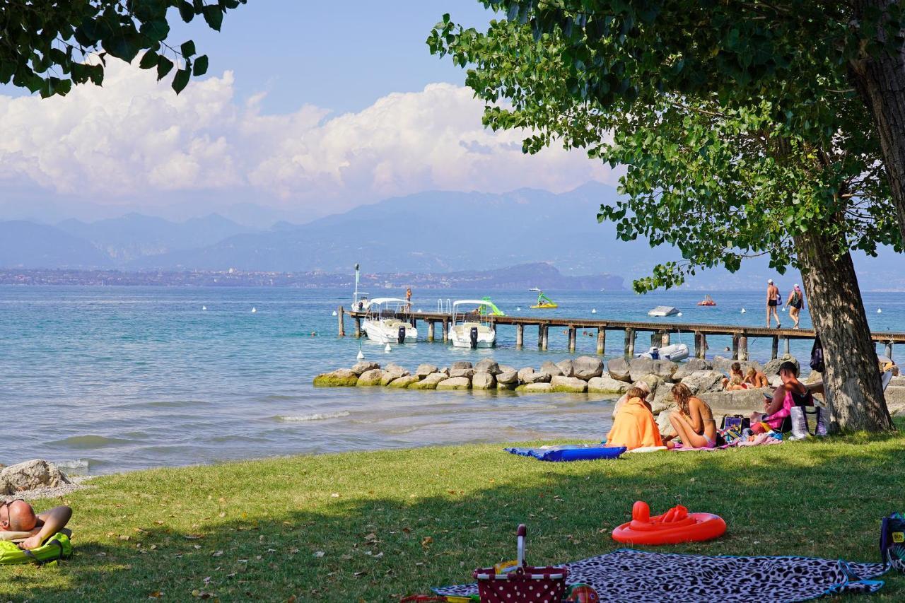 San Francesco Camping Village Ντεζεντσάνο ντελ Γκάρντα Εξωτερικό φωτογραφία