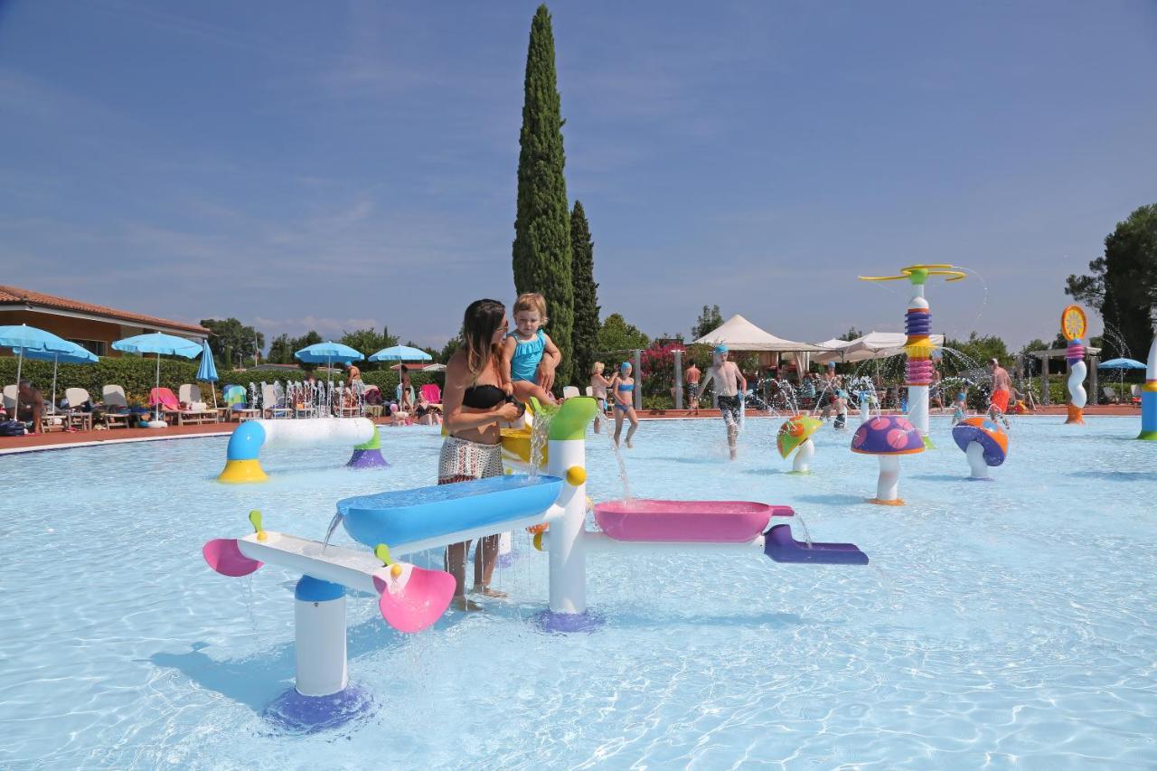 San Francesco Camping Village Ντεζεντσάνο ντελ Γκάρντα Εξωτερικό φωτογραφία