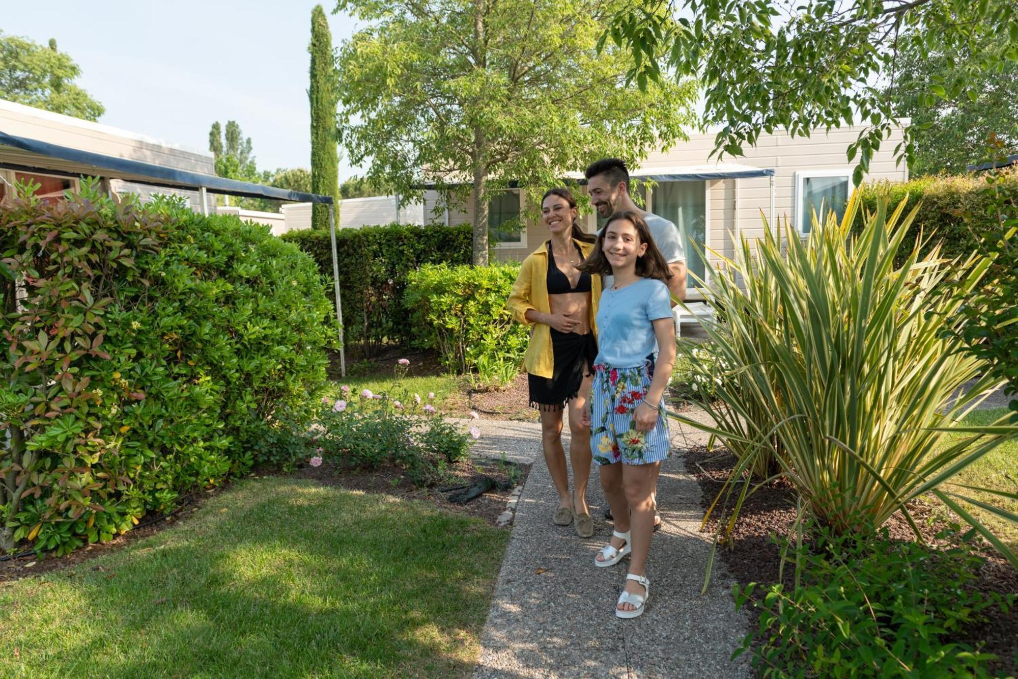 San Francesco Camping Village Ντεζεντσάνο ντελ Γκάρντα Εξωτερικό φωτογραφία